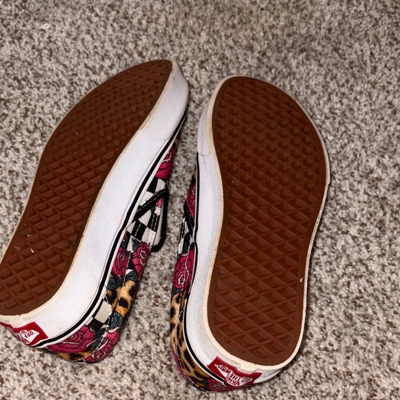 Vans Kids Rose and Checkered Slip-On Sneakers - Picture 3 of 3